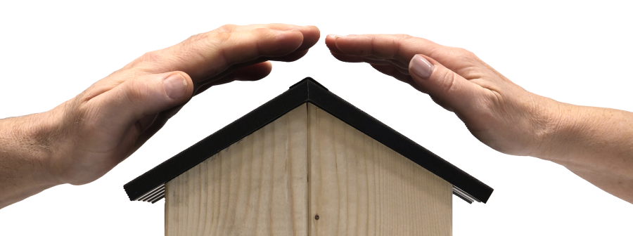 Hender som holder over et lite tak som en illustrasjon